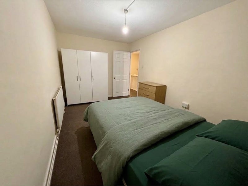 Room Southern Grove in Greater London