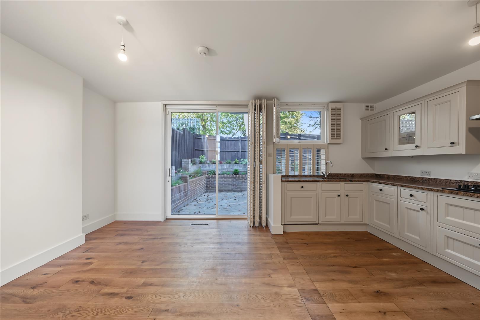 House Quickswood in Greater London