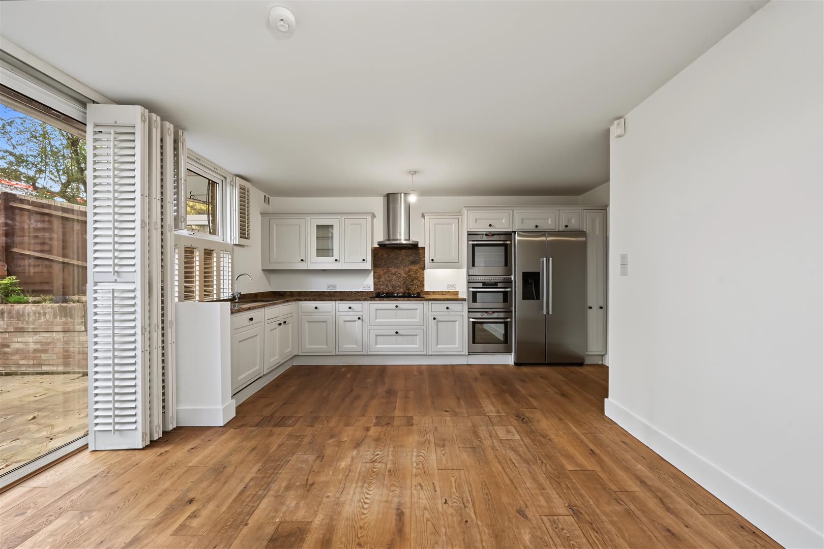 House Quickswood in Greater London