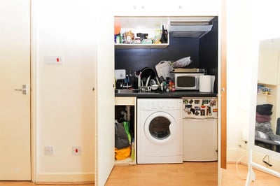 Room Langham Road in Greater London