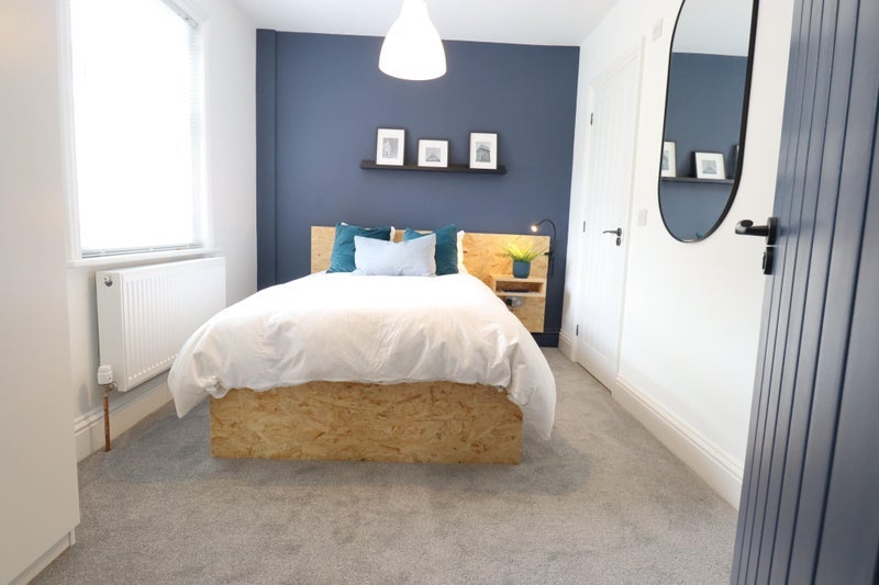 Room Uppleby Road in Poole