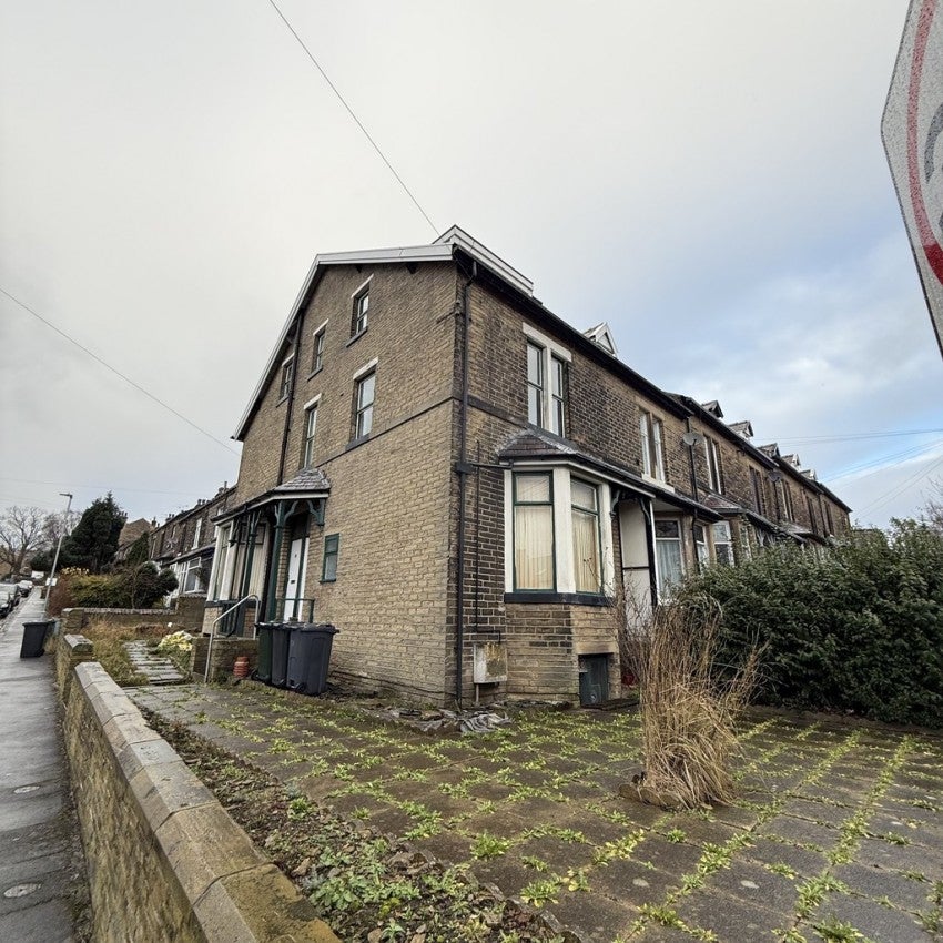 Flat Back Lane in Bradford
