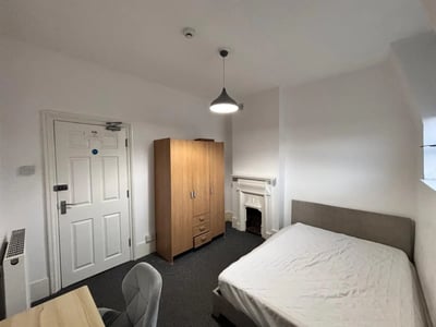 Room Park Street in Southend-on-Sea