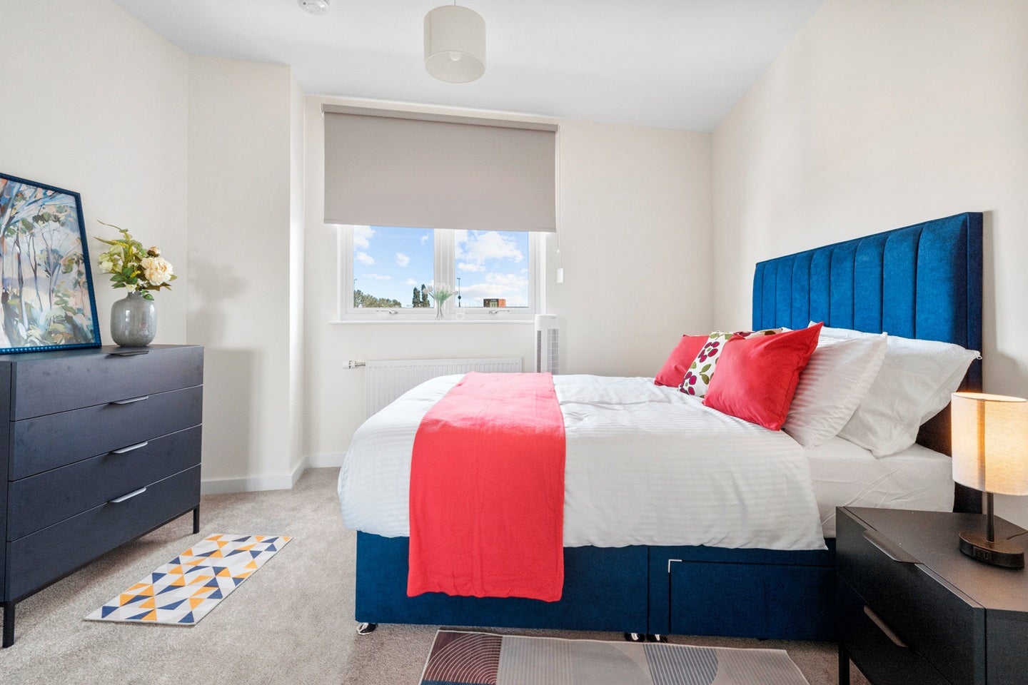 Flat Elmsleigh Road in Borough of Spelthorne