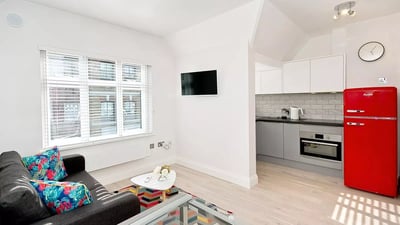 Flat Essex Street in City of Westminster