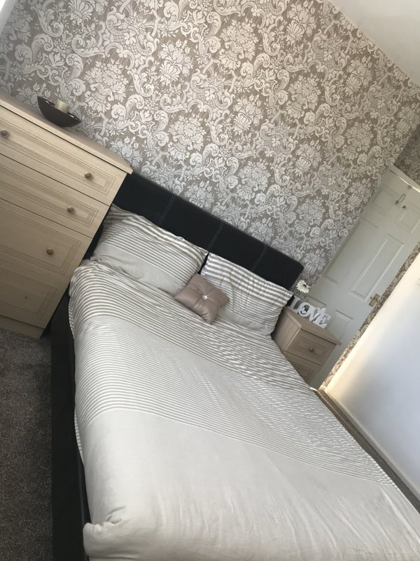 Room Valley Road in Metropolitan Borough of Solihull
