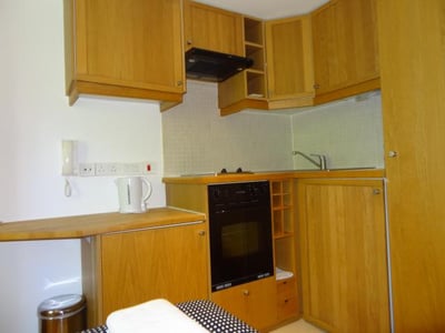 Flat Cartwright Gardens in Greater London