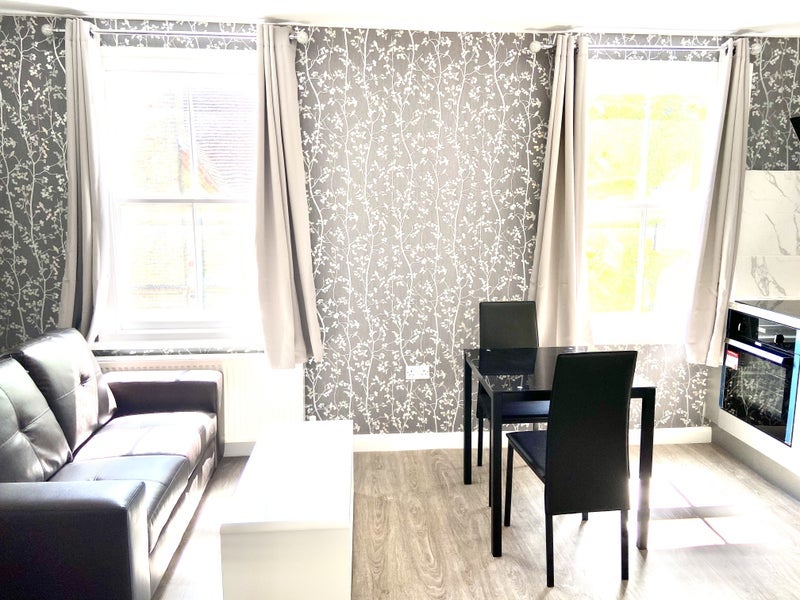 Flat Talgarth Road in Greater London