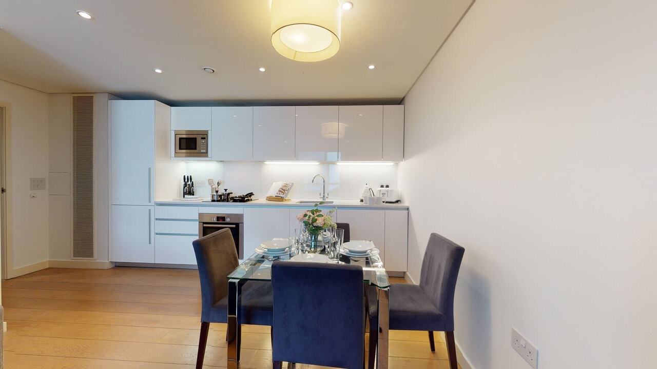 Flat Merchant Square in City of Westminster