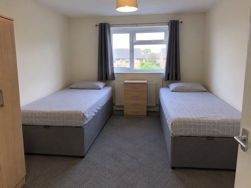 Room Dukes Court in Greater London