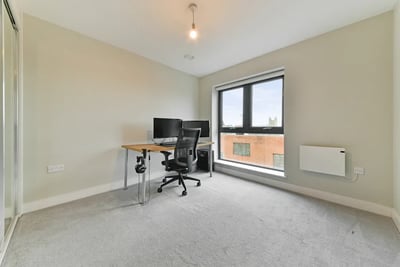 Flat Weavers Lane in Inkpen