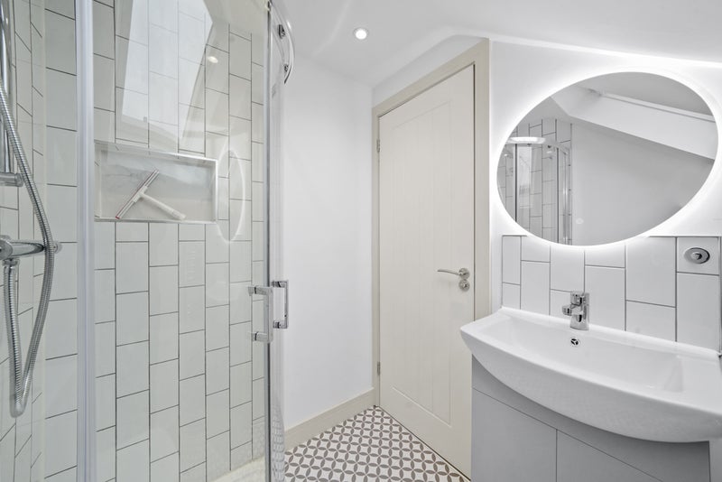 Room Bower Place in Maidstone
