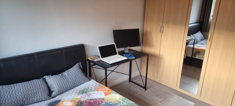 Room Drayton Park in Greater London