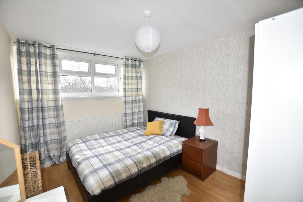 Room Trinity Way in Greater London