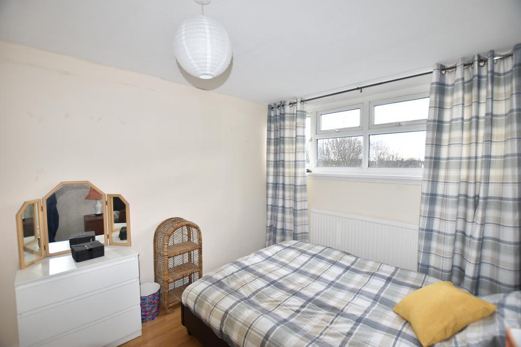 Room Trinity Way in Greater London