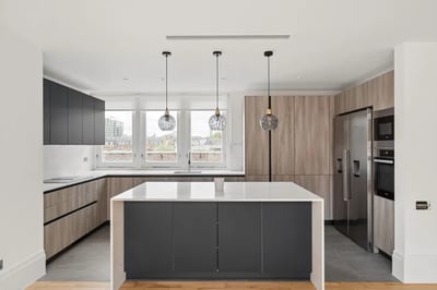 Flat Cheltenham Terrace in Greater London