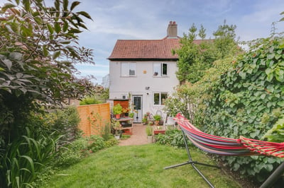 House Bloomhall Road in Greater London