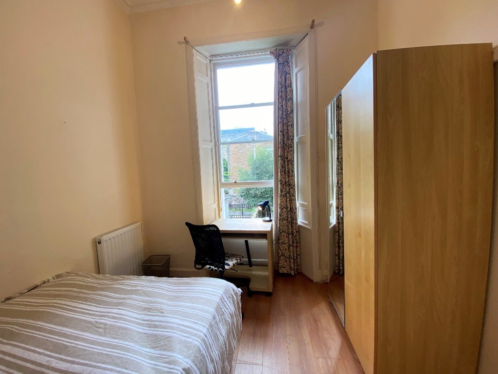 Flat Newington Road in City of Edinburgh