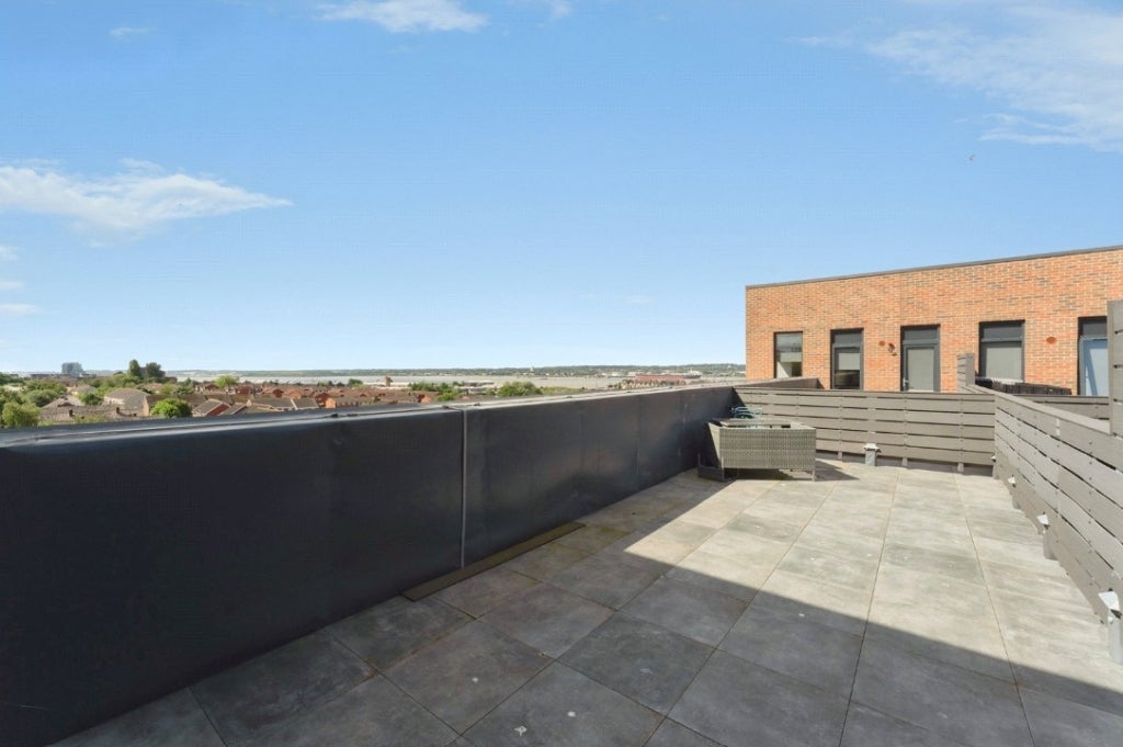 Flat Neptune Close in Runcorn