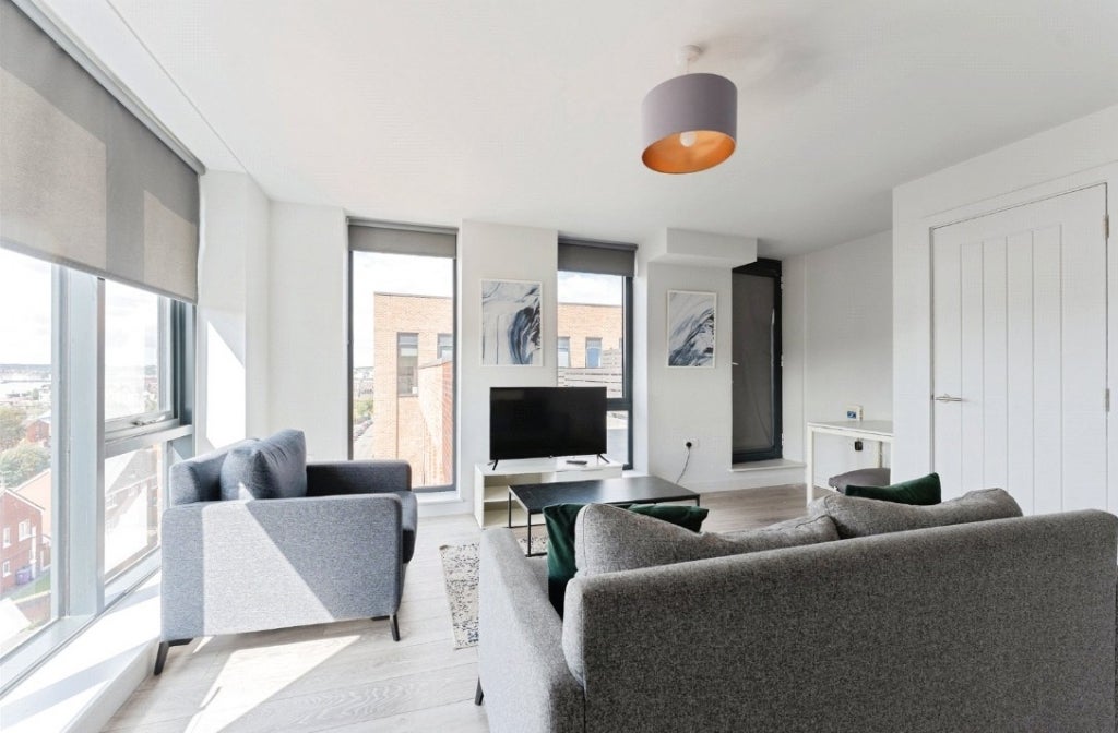 Flat Neptune Close in Runcorn