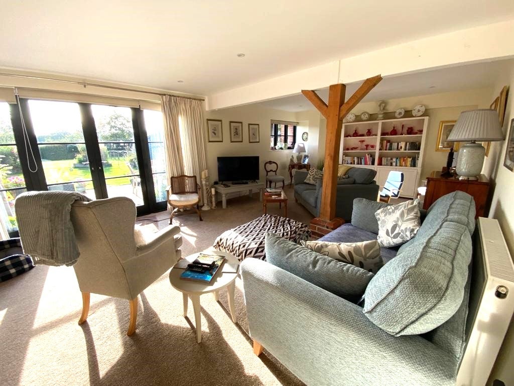 House B3006 in East Hampshire