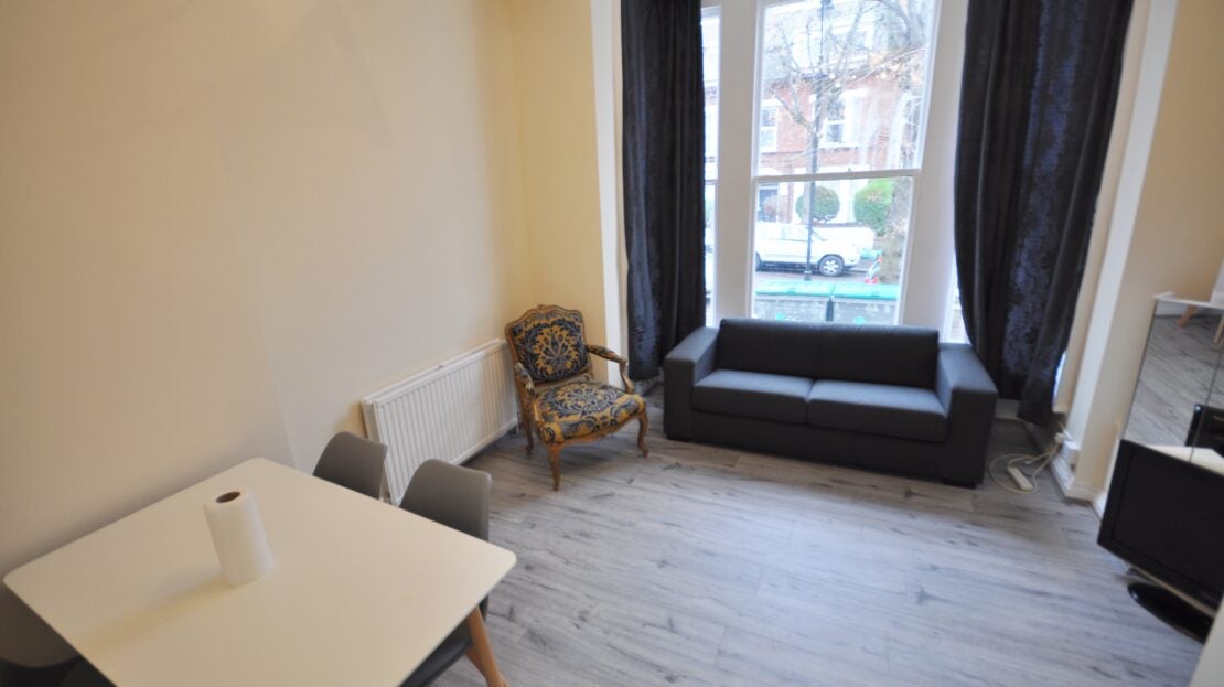 Flat The Vale in Greater London