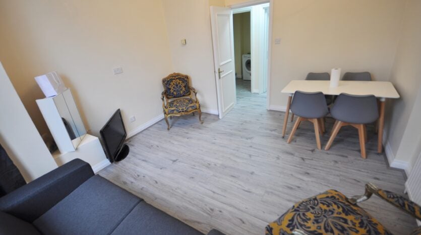 Flat The Vale in Greater London