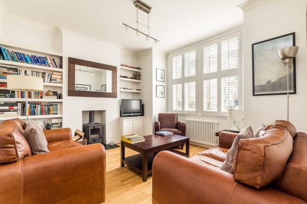House Emlyn Road in Greater London