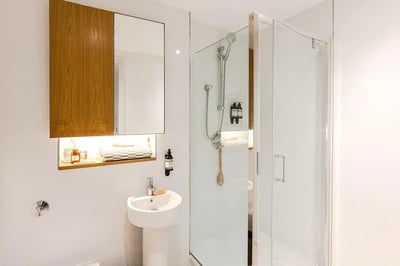 Flat Northdown Street in Greater London