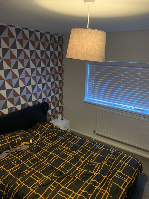 Room Plaw Hatch Close in East Hertfordshire