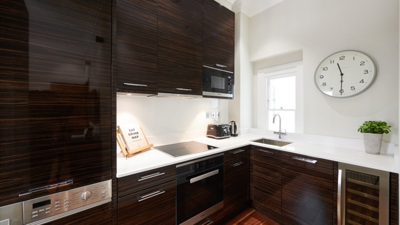 Flat Kensington Gardens Square in City of Westminster