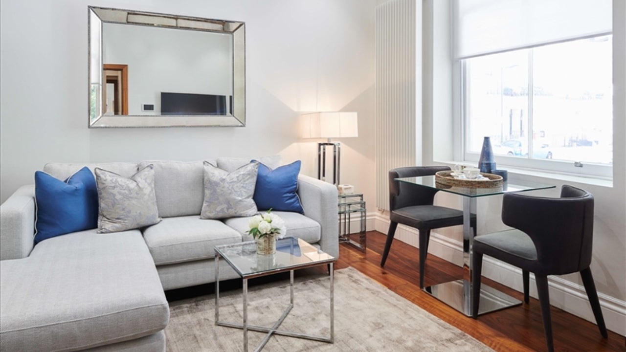 Flat Kensington Gardens Square in City of Westminster
