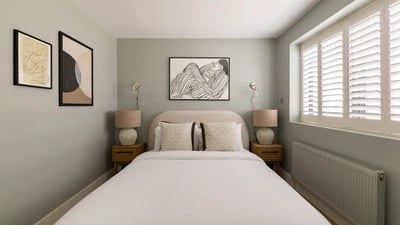 Flat Aintree Street in Greater London