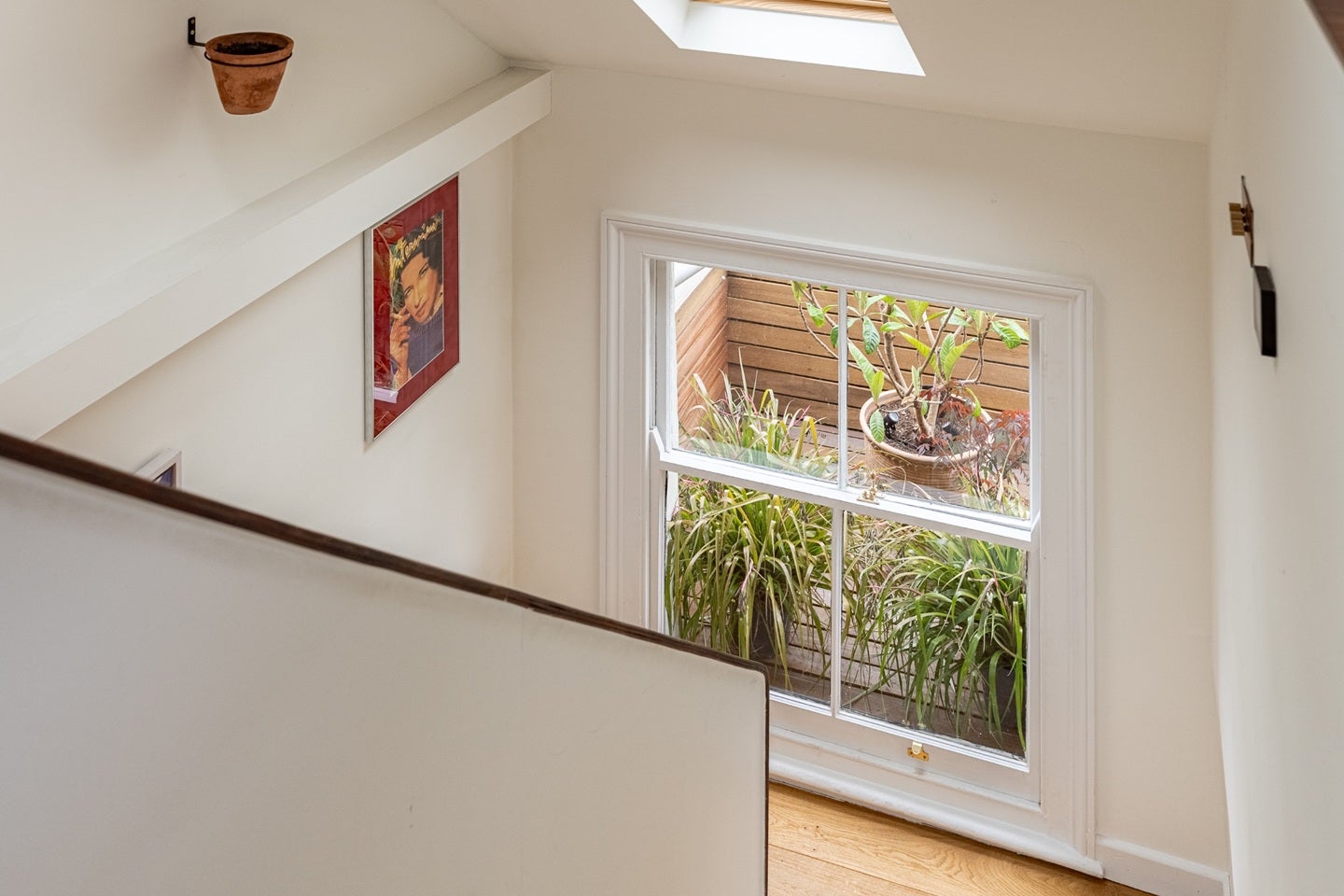 Flat Sandringham Road in Greater London