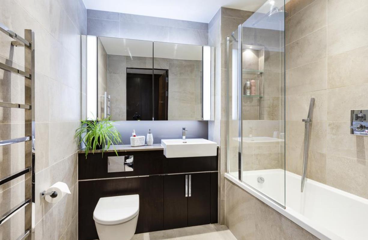 Flat Longford Street in Greater London
