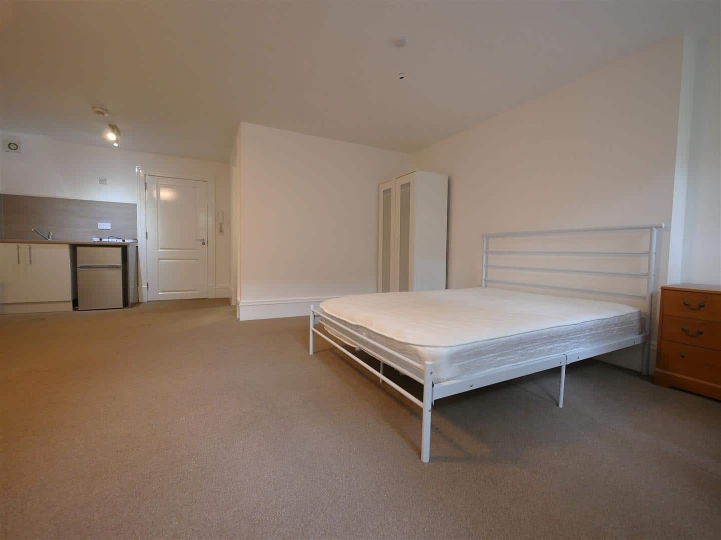 Room Oakfield Avenue in Glasgow