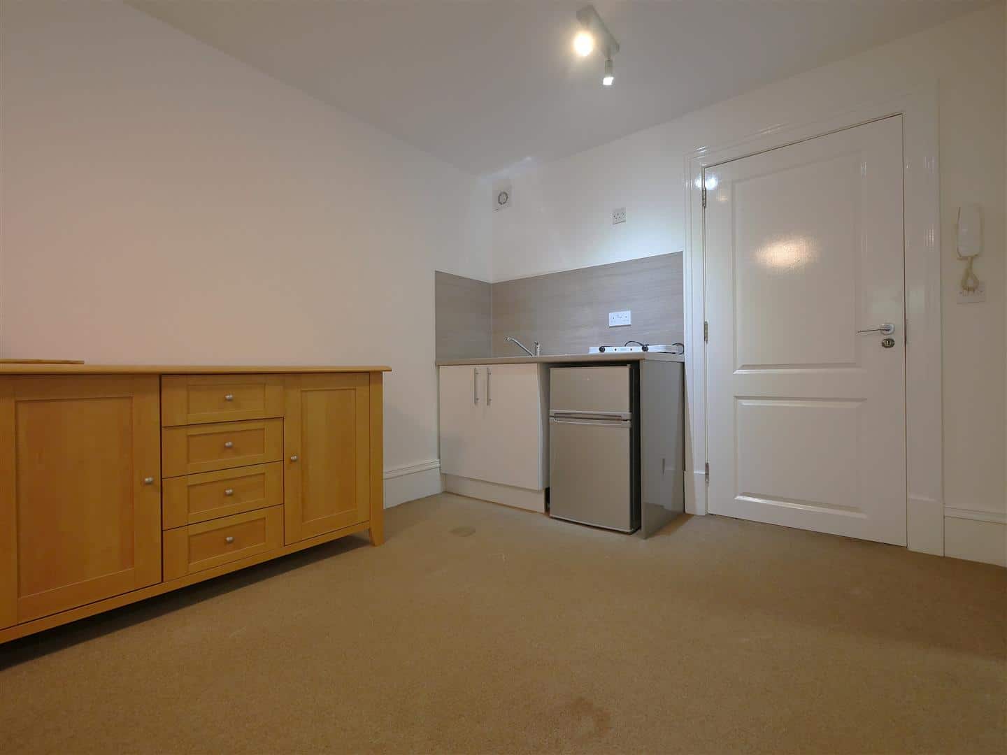 Room Oakfield Avenue in Glasgow