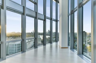 Flat Hertsmere Road in Greater London