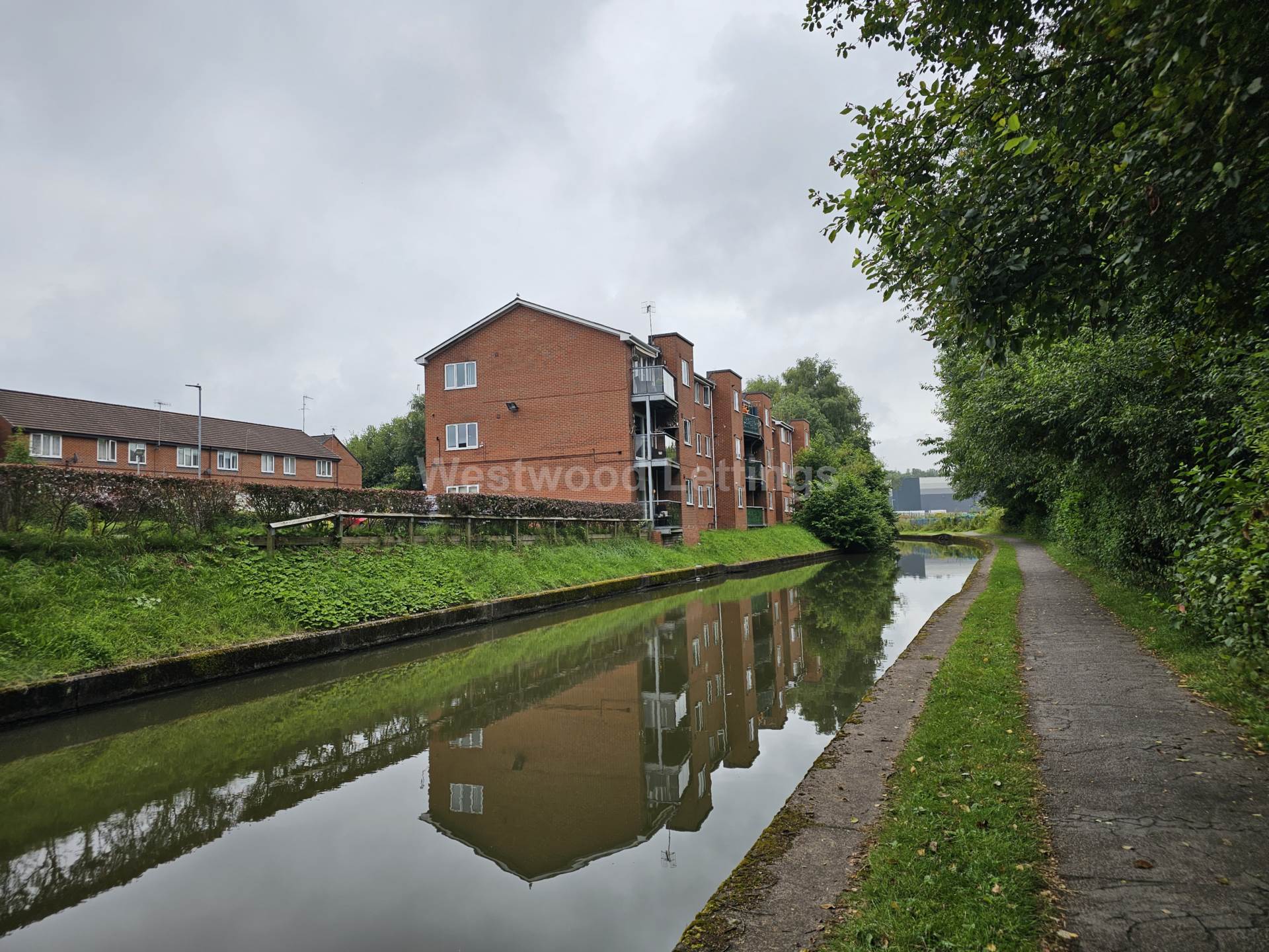 Flat Sunny Bank in Stoke-on-Trent
