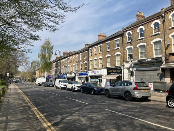 Flat Nightingale Lane in Greater London