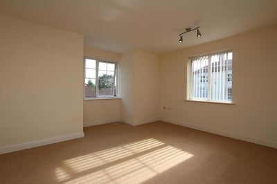 Flat Woodlands Lane in Bradley Stoke