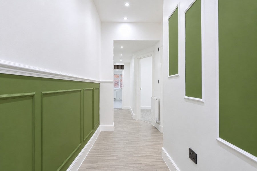 Flat Kingsgate Road in Greater London