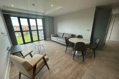 Flat Bowmars Lane in Leicester