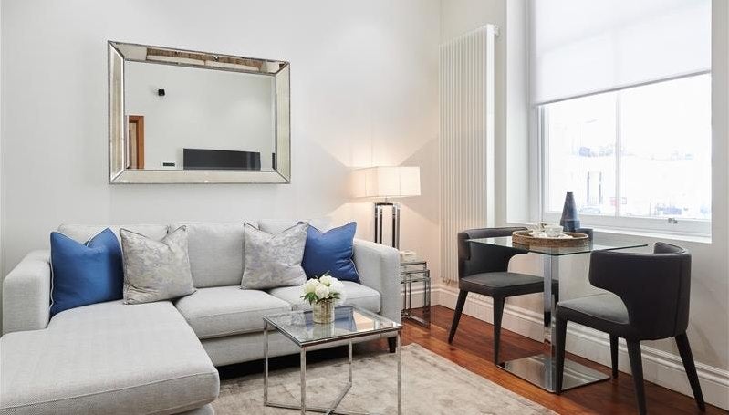 Flat Kensington Gardens Square in City of Westminster
