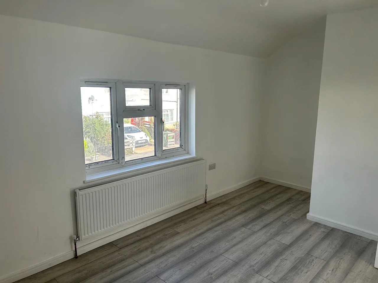 House Nelson Close in Greater London