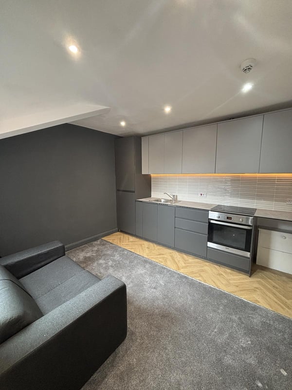 Flat Kay Gardens in Warrington