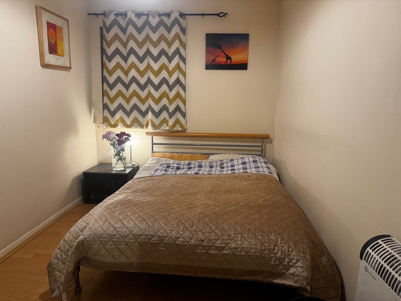 Flat Rodney Place in City of Edinburgh