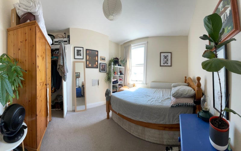 Room Avondale Rise in Greater London