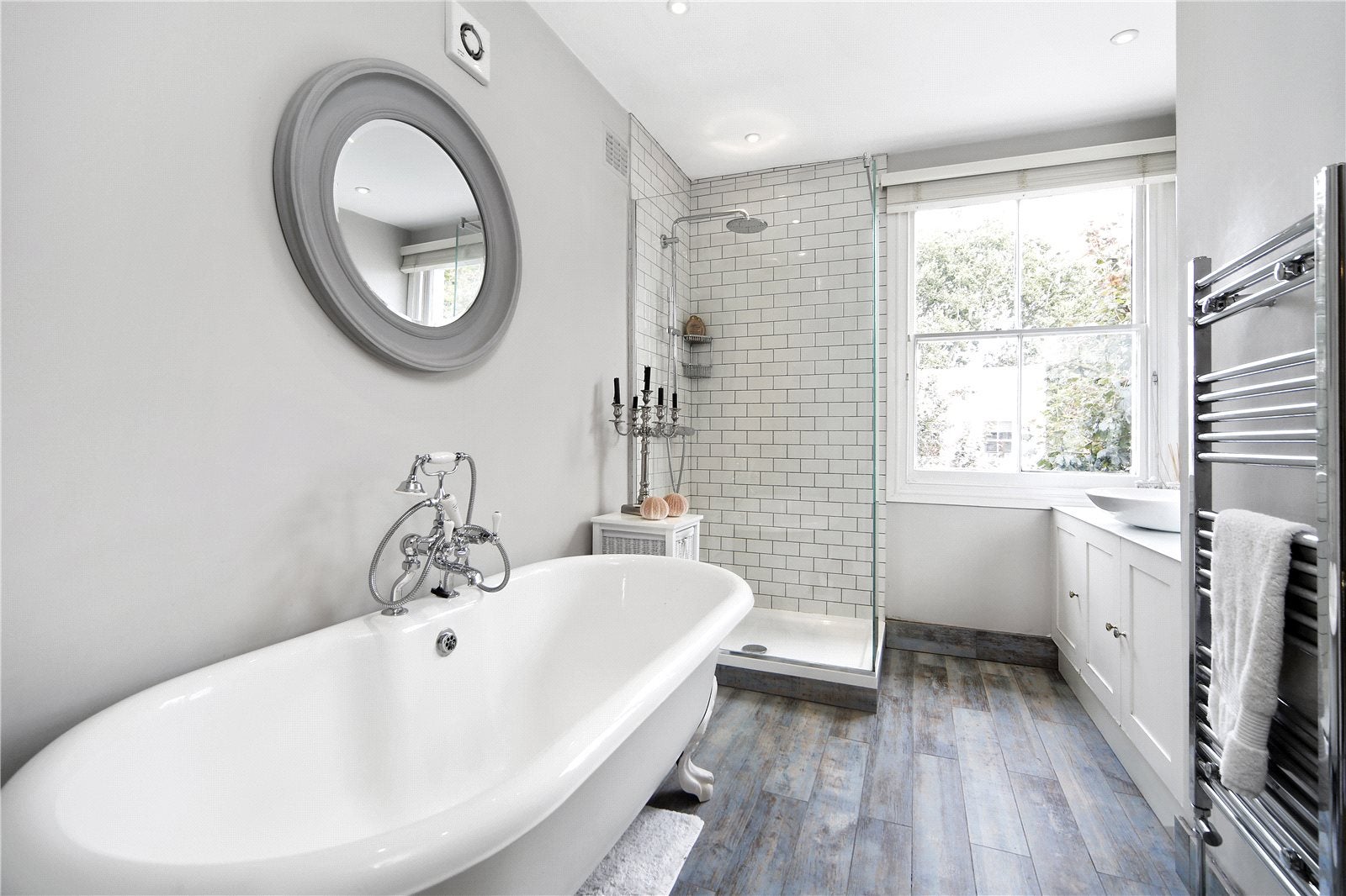 Flat Englefield Road in Greater London