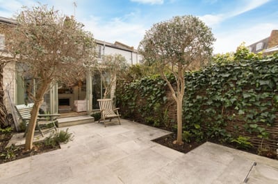 House Perrers Road in Greater London